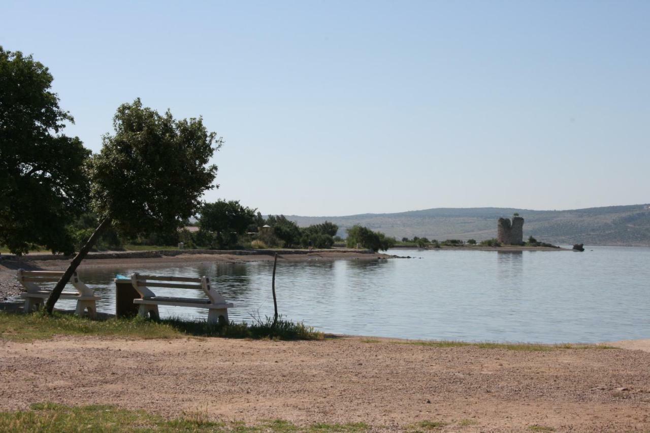 Mobile Homes Katinka, Starigrad Paklenica, Croatia Exterior foto